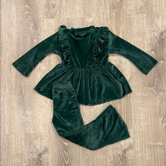 Green Velvet Ruffle Outfit - Picture 1 of 1